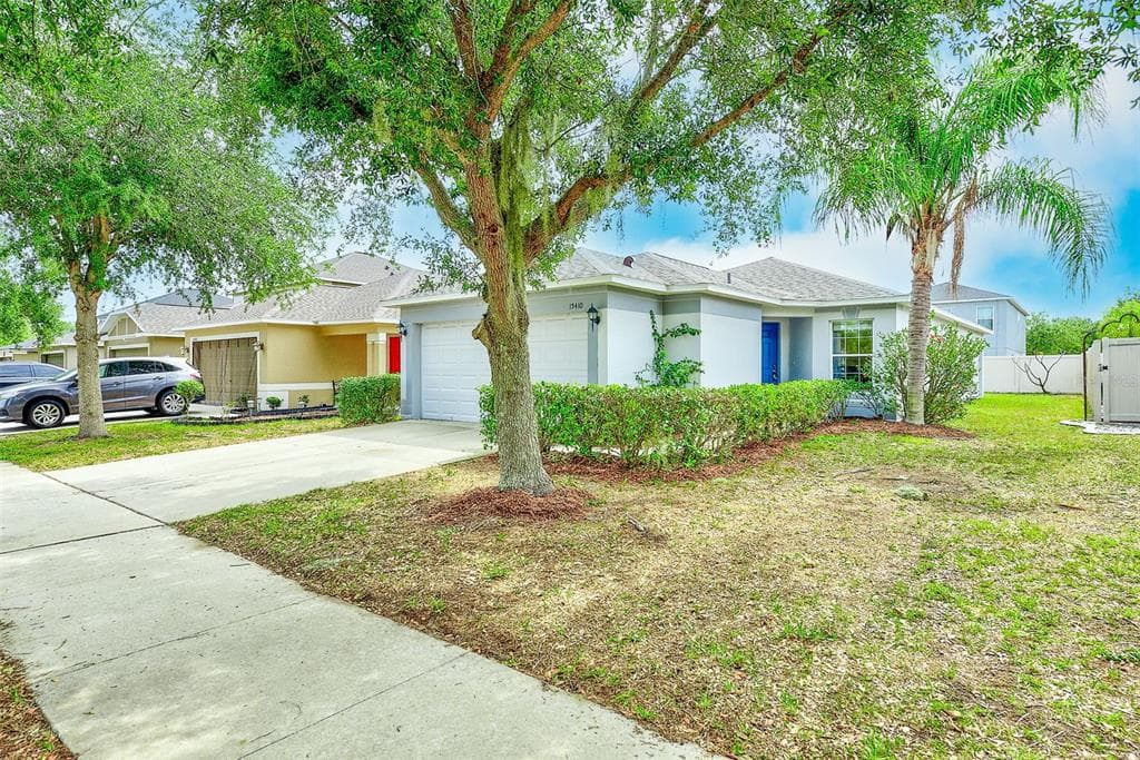 15410 QUAIL WOODS PLACE, RUSKIN, FL 33573