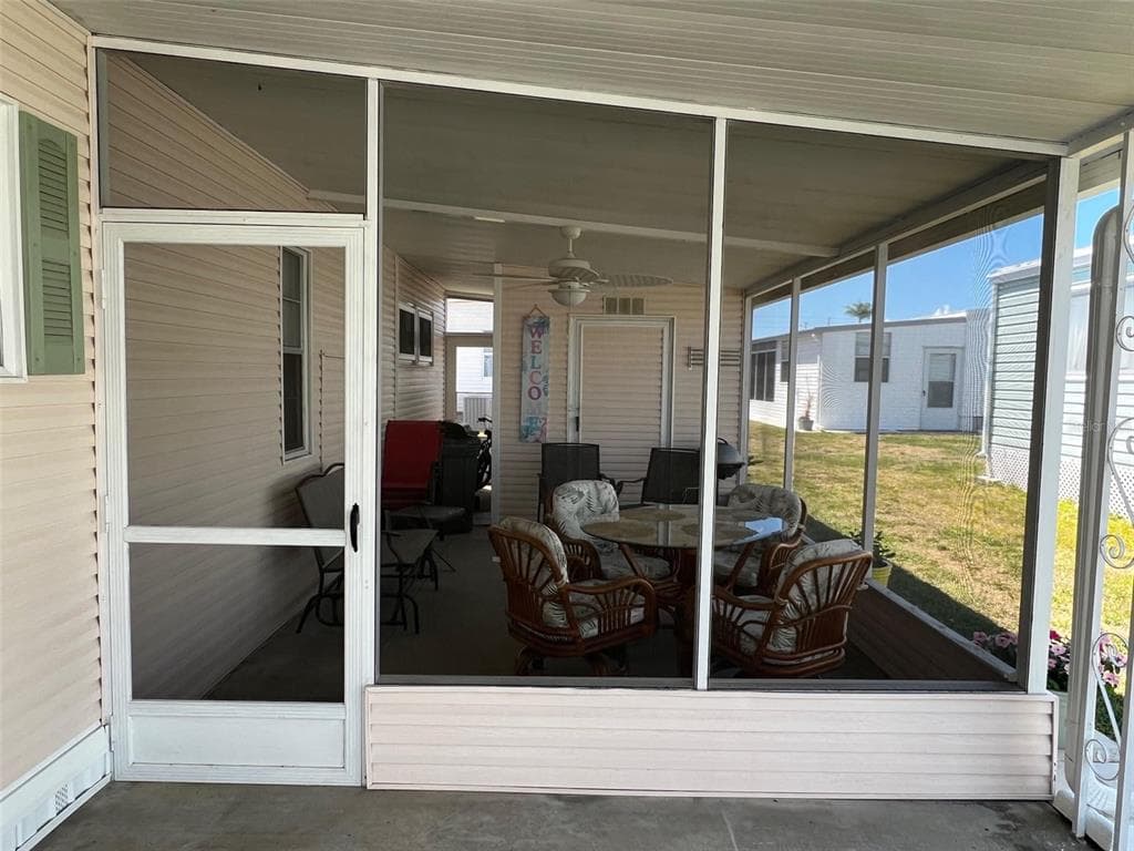 825 COCONUT PALM STREET, LARGO, FL 33778 — zdjęcie 4