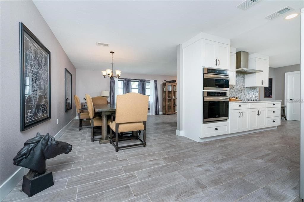 12420 MINOT AVENUE, PORT CHARLOTTE, FL 33981 — zdjęcie 4