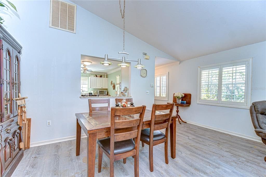 5906 GREENBRIAR COURT, ZEPHYRHILLS, FL 33542 — zdjęcie 4