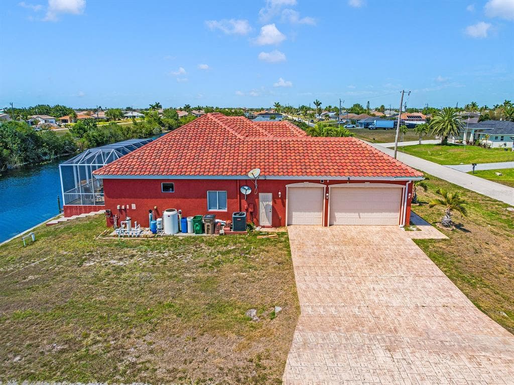 1112 NW 9TH AVENUE, CAPE CORAL, FL 33993 — zdjęcie 2