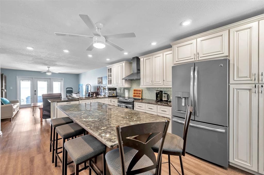 4768 COQUINA KEY DRIVE SE, ST PETERSBURG, FL 33705 — zdjęcie 3