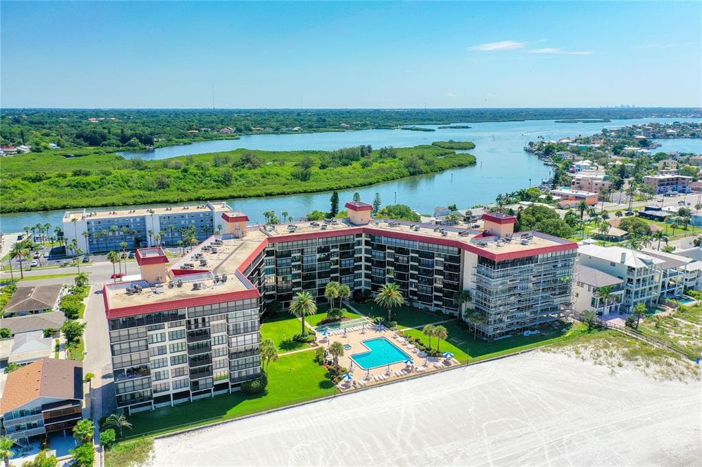 18304 GULF BOULEVARD # 516, REDINGTON SHORES, FL 33708 — zdjęcie 2
