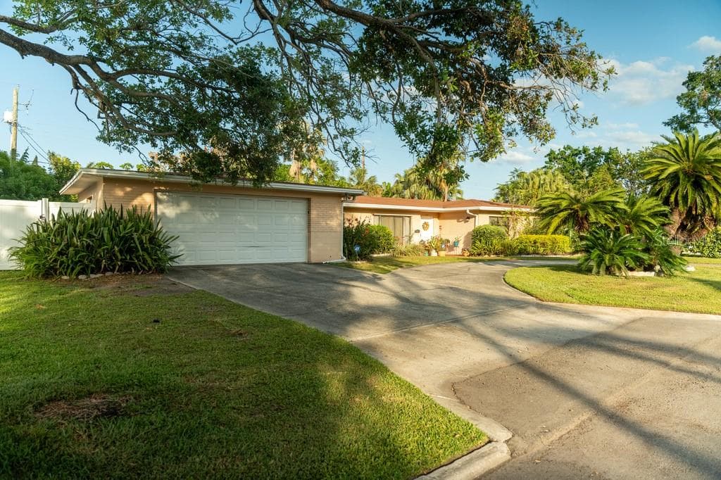 631 LUZON AVENUE, TAMPA, FL 33606 — zdjęcie 2