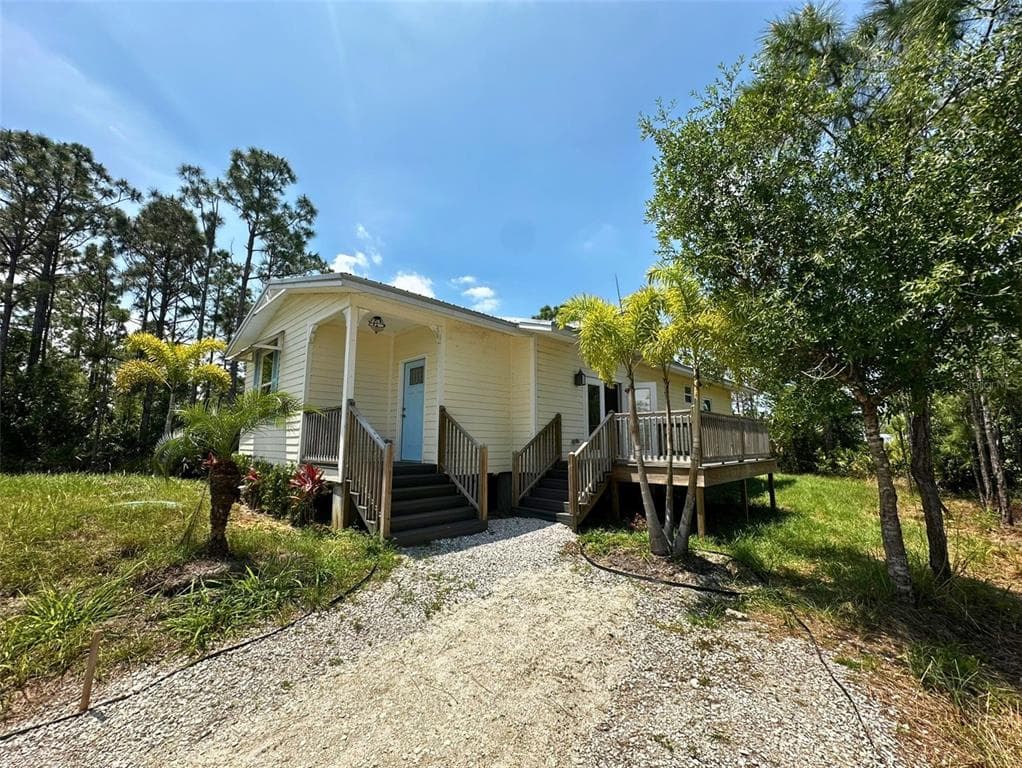 8297 STRASSE BOULEVARD, PUNTA GORDA, FL 33982 — zdjęcie 2