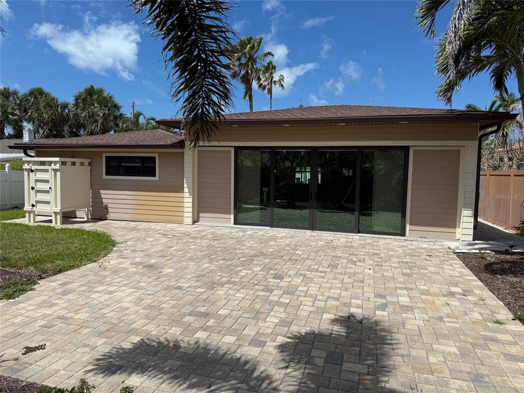 833 LANTANA AVENUE, CLEARWATER BEACH, FL 33767 — zdjęcie 4