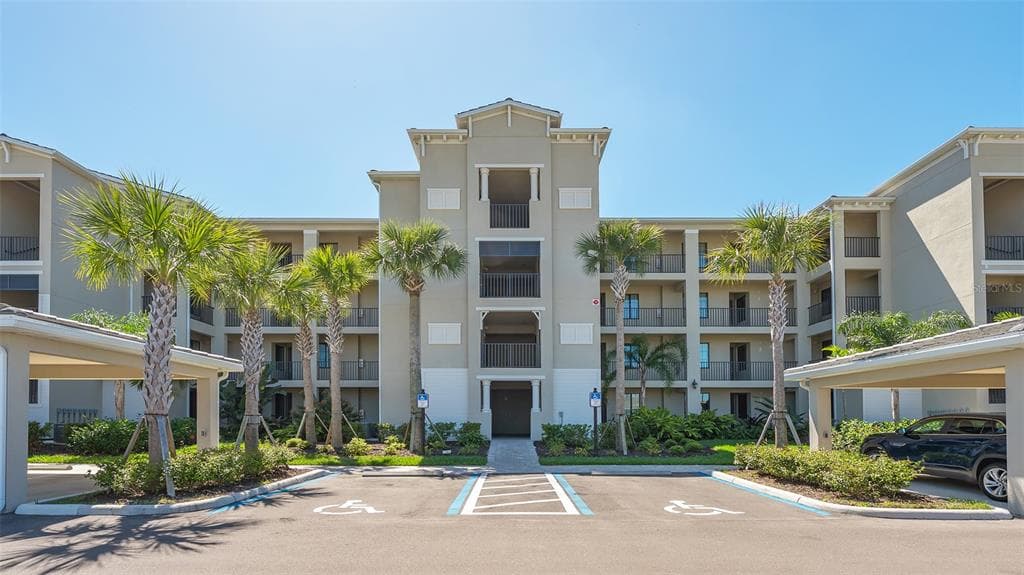 17902 GAWTHROP DRIVE # 402, LAKEWOOD RANCH, FL 34211 — zdjęcie 2