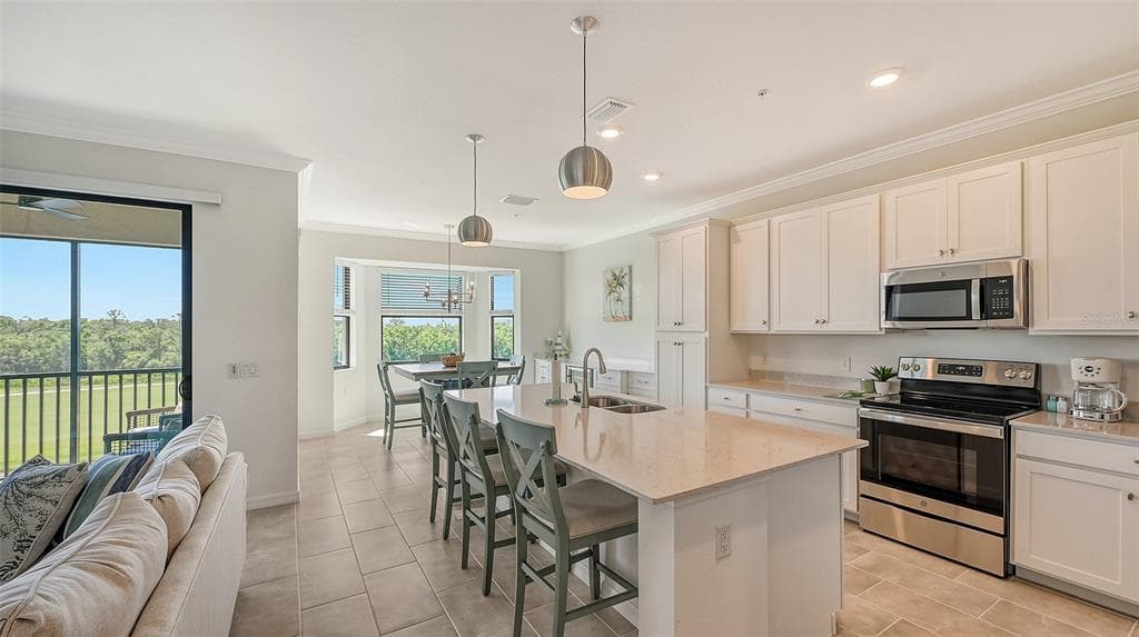 17902 GAWTHROP DRIVE # 402, LAKEWOOD RANCH, FL 34211 — zdjęcie 4