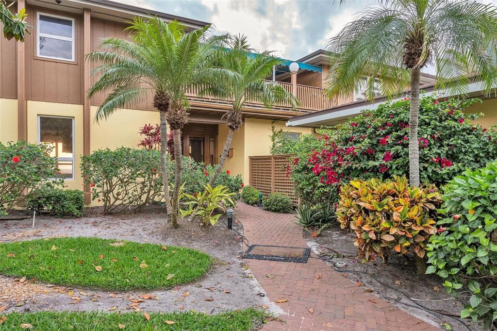 1058 ELDORADO AVENUE, CLEARWATER BEACH, FL 33767 — zdjęcie 2