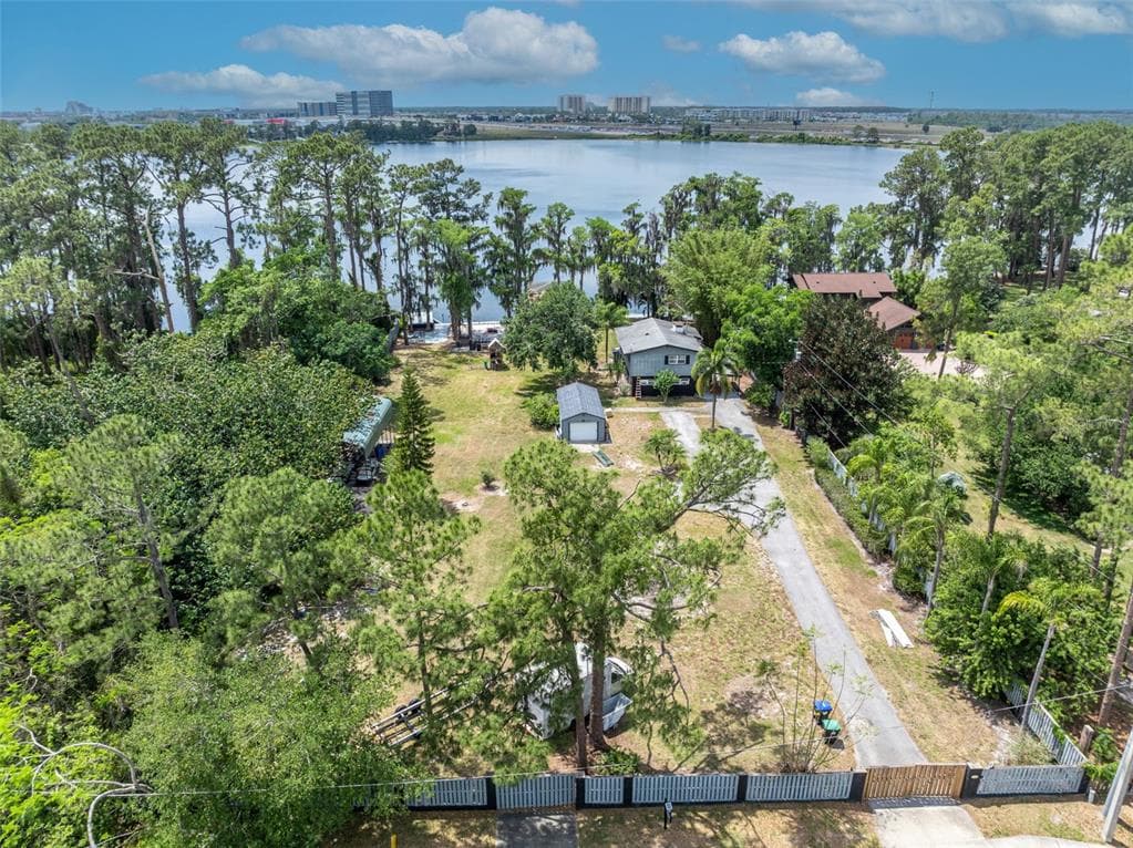 11424 WESTWOOD BOULEVARD, ORLANDO, FL 32821