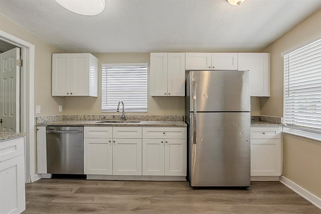 4010 EMERSON AVENUE S, ST PETERSBURG, FL 33711 — zdjęcie 2