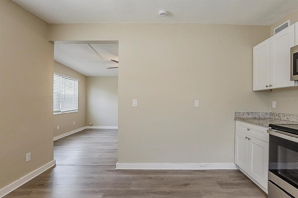 4010 EMERSON AVENUE S, ST PETERSBURG, FL 33711 — zdjęcie 5