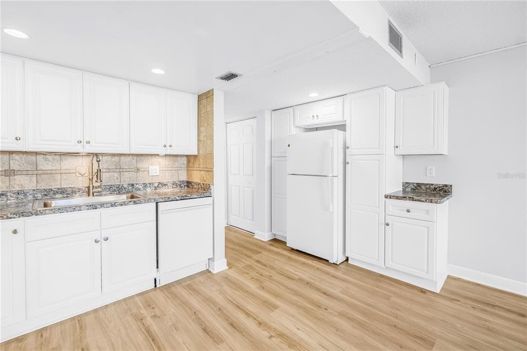 7625 SUN ISLAND DRIVE S # 106, SOUTH PASADENA, FL 33707 — zdjęcie 5