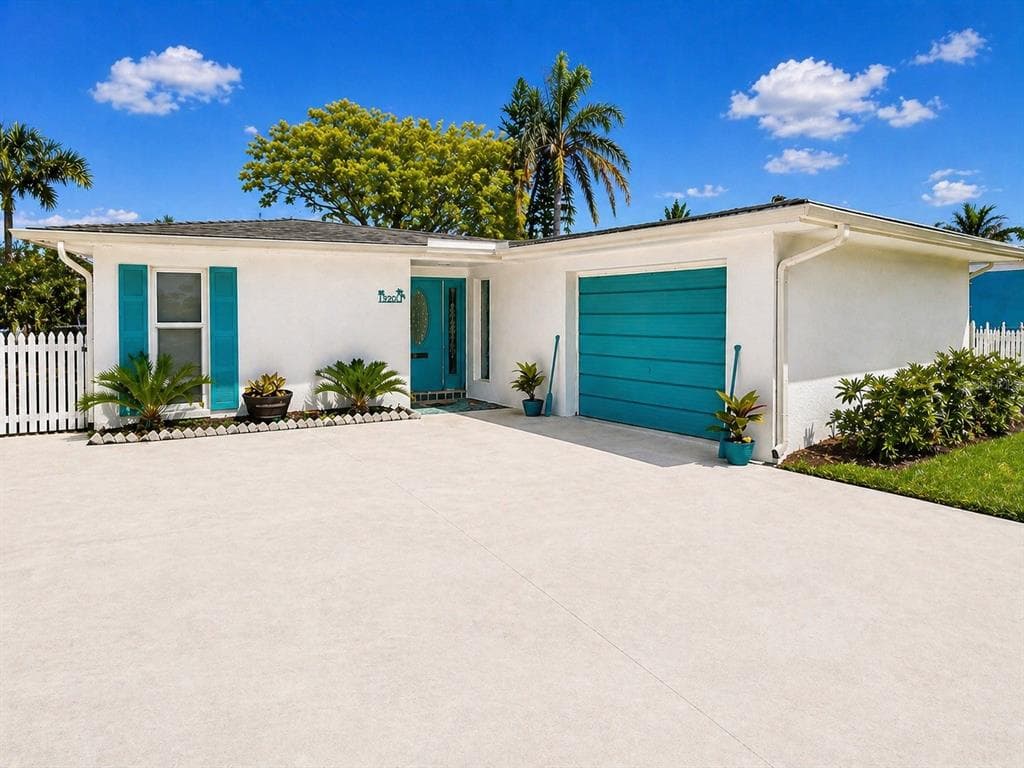 4920 PELICAN DRIVE, NEW PORT RICHEY, FL 34652