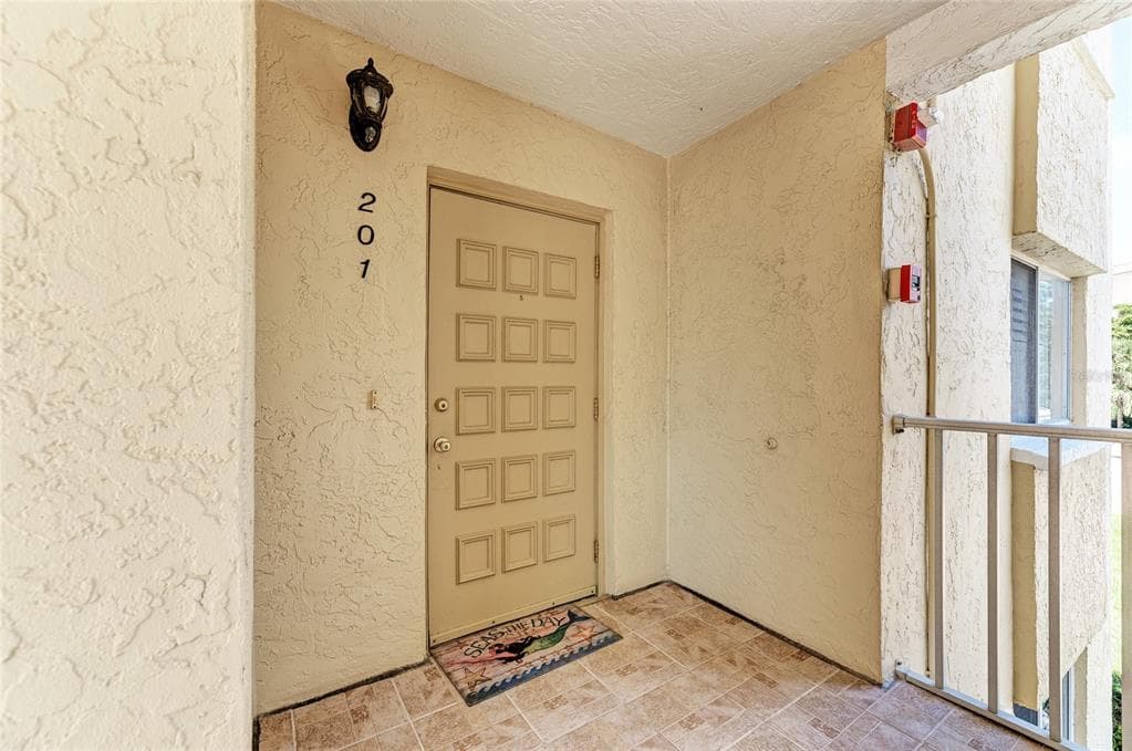 4825 GULF OF MEXICO DRIVE # 201, LONGBOAT KEY, FL 34228 — zdjęcie 2