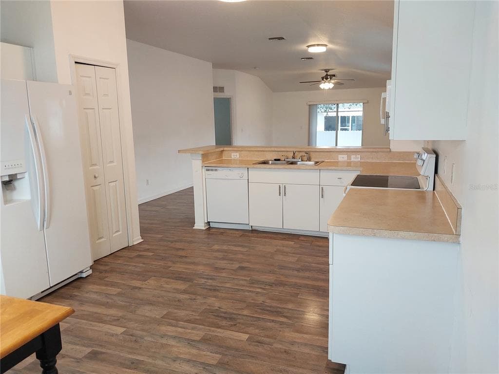 557 WINDERMERE DRIVE, LEHIGH ACRES, FL 33972 — zdjęcie 5