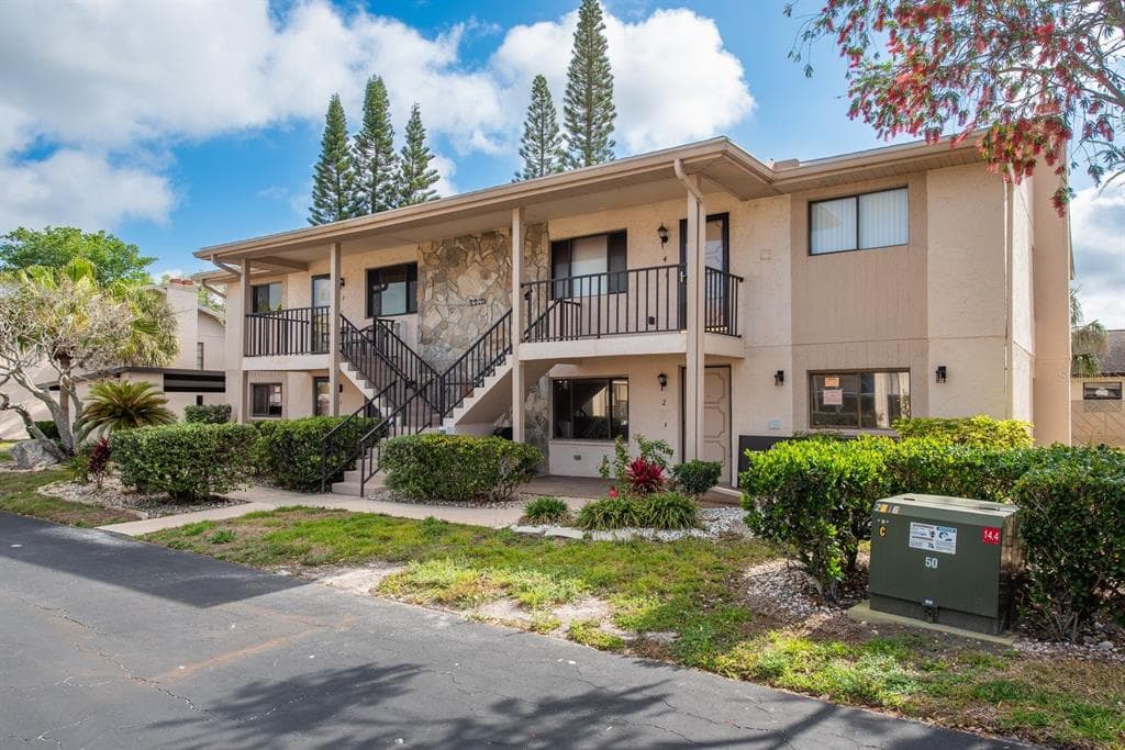 9910 EAGLES POINT CIRCLE # 3, PORT RICHEY, FL 34668 — zdjęcie 2