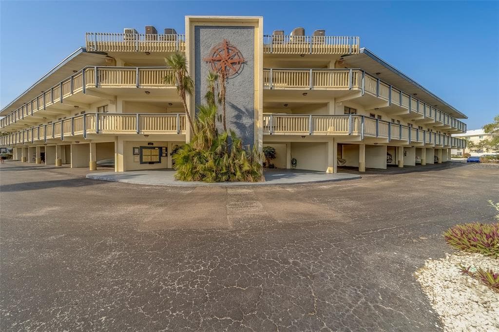 11650 CAPRI CIRCLE S # 105, TREASURE ISLAND, FL 33706 — zdjęcie 2