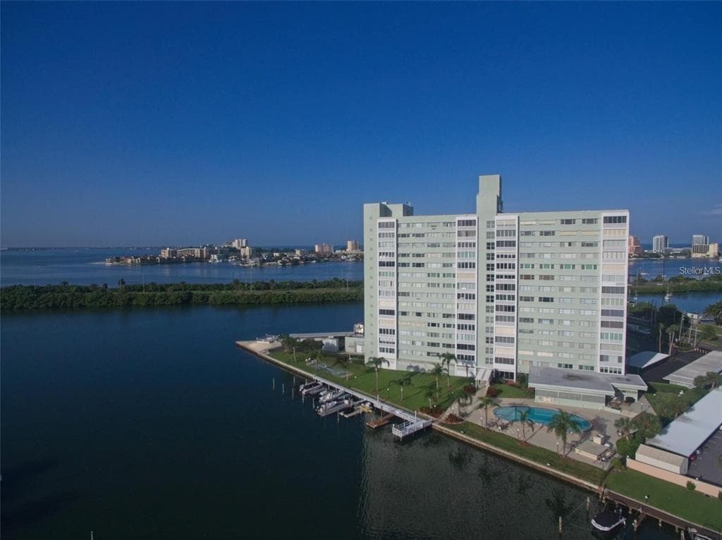 31 ISLAND WAY # 1403, CLEARWATER BEACH, FL 33767