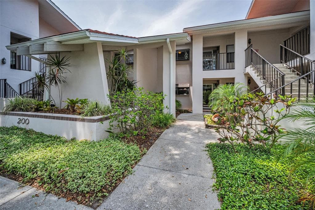 300 S FLORIDA AVENUE # 200J, TARPON SPRINGS, FL 34689 — zdjęcie 4