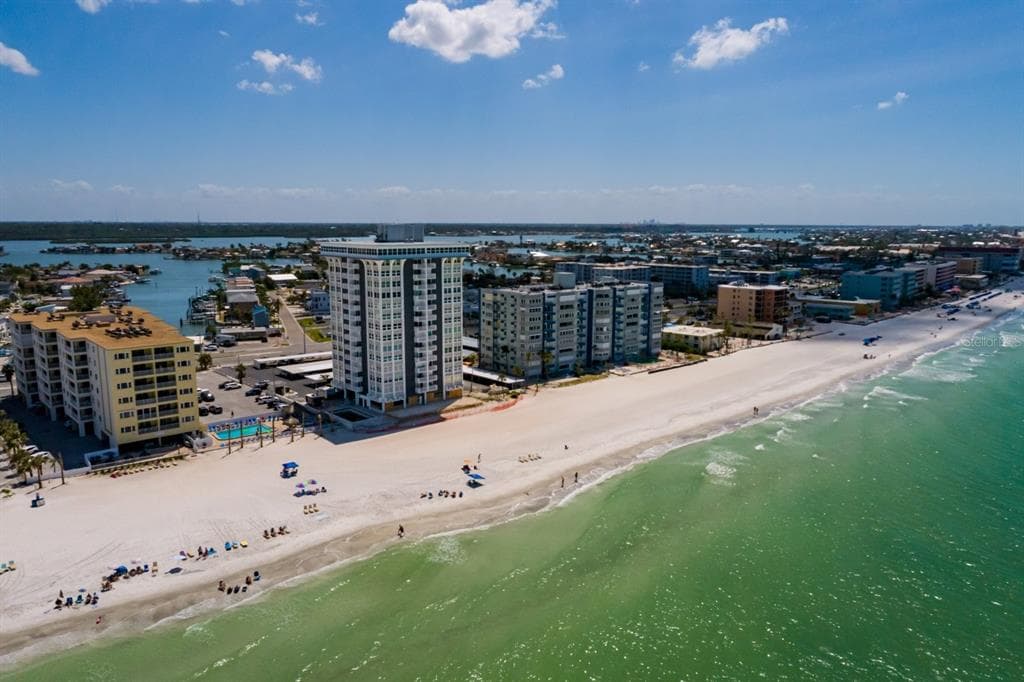 17408 GULF BOULEVARD # 203, REDINGTON SHORES, FL 33708 — zdjęcie 3