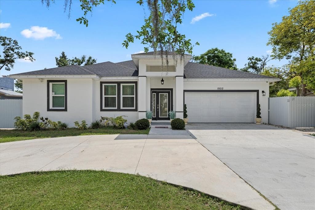 19212 SUNLAKE BOULEVARD, LUTZ, FL 33558