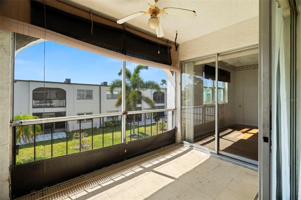 7701 STARKEY ROAD # 504, SEMINOLE, FL 33777 — zdjęcie 2