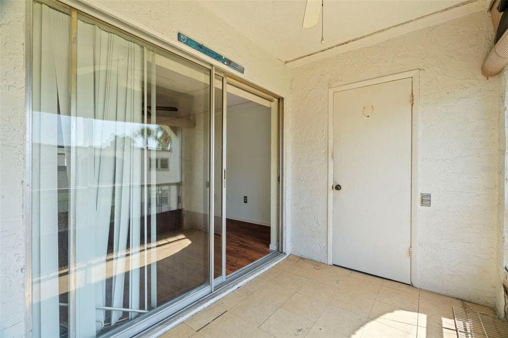 7701 STARKEY ROAD # 504, SEMINOLE, FL 33777 — zdjęcie 3
