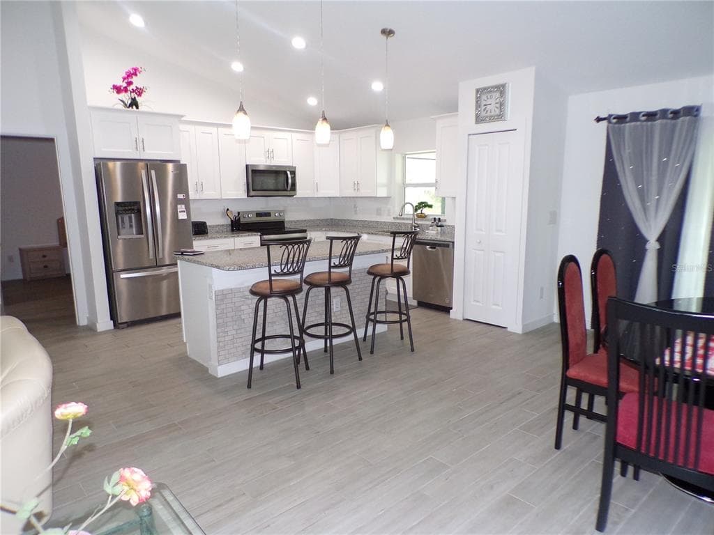 334 MILLPORT STREET NW, PORT CHARLOTTE, FL 33948 — zdjęcie 2