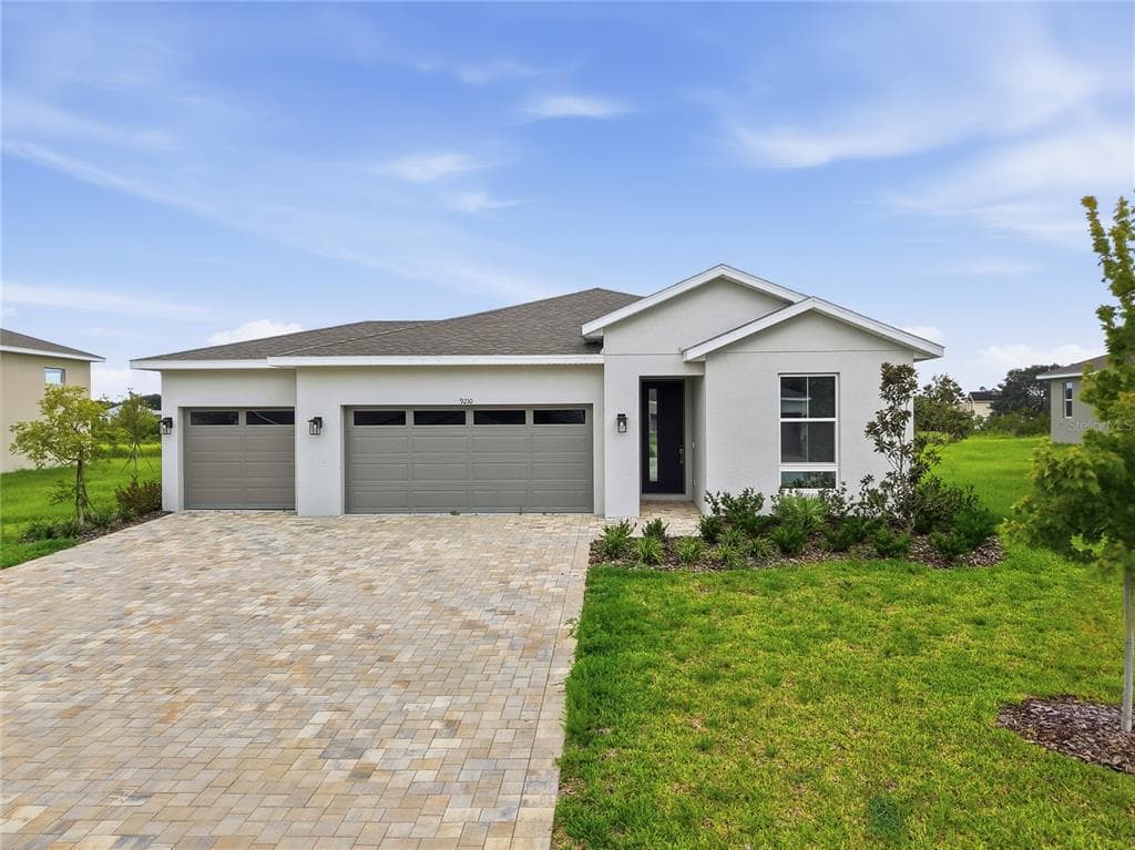 9210 PLAYERS DRIVE, WEEKI WACHEE, FL 34613