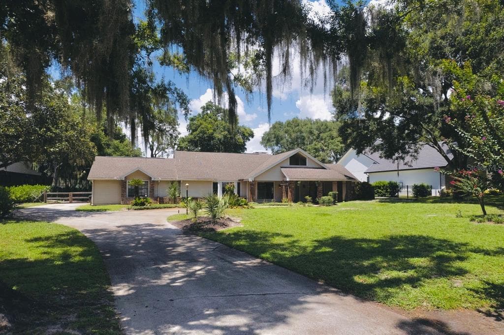 11923 LAKE BUTLER BOULEVARD, WINDERMERE, FL 34786