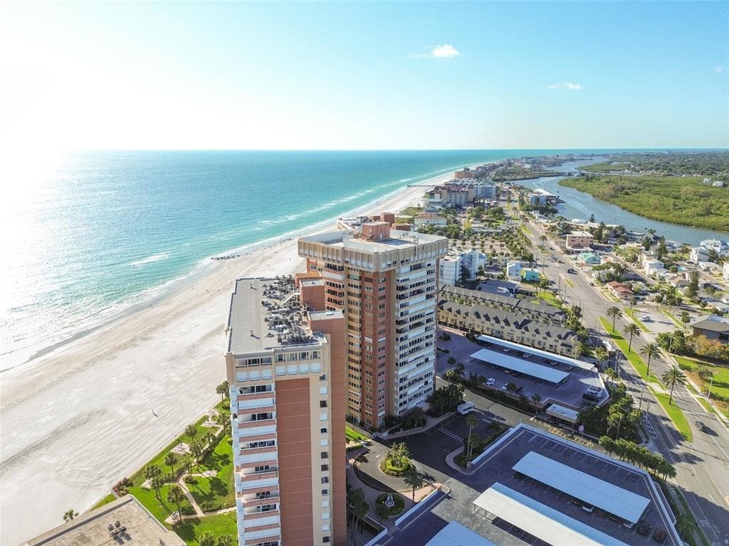 17920 GULF BOULEVARD # 208, REDINGTON SHORES, FL 33708 — zdjęcie 2