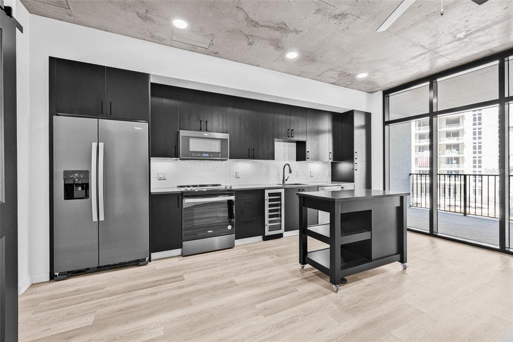 221 MAIN STREET N # A1-1004, ST PETERSBURG, FL 33716 — zdjęcie 4