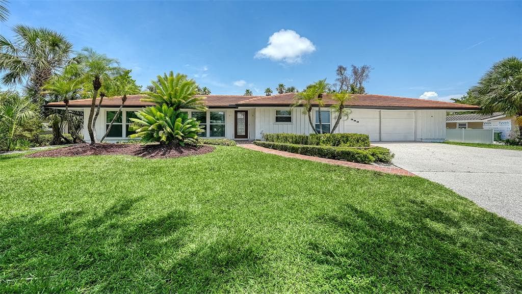 223 SEAGULL LANE, SARASOTA, FL 34236