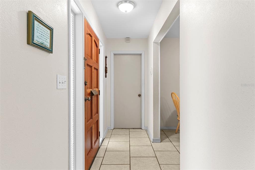 7276 21ST STREET N, ST PETERSBURG, FL 33702 — zdjęcie 4