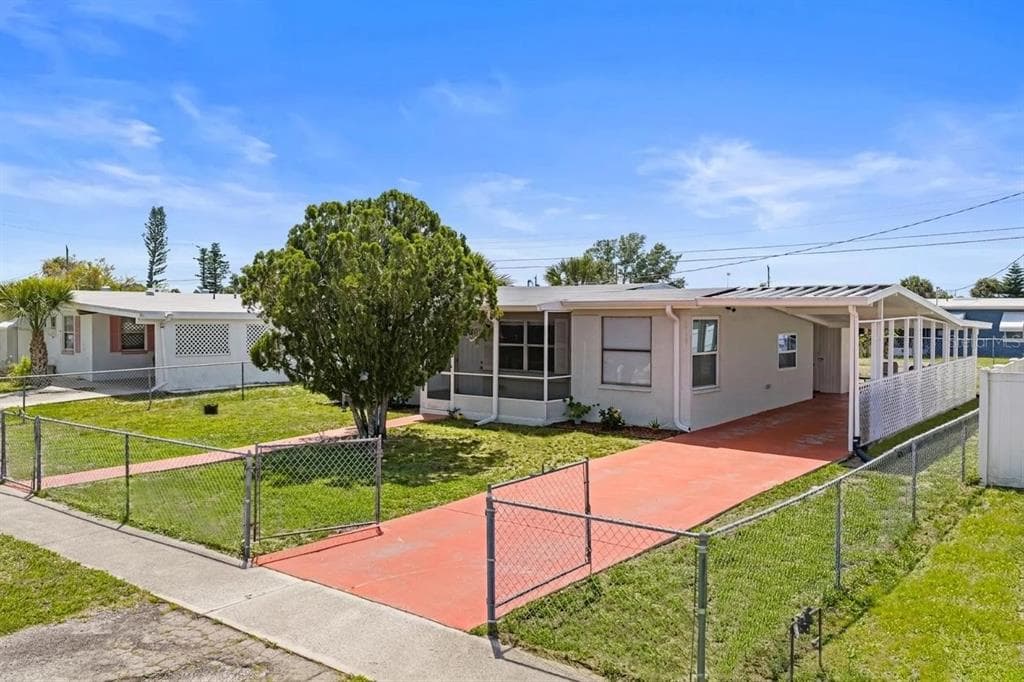 8725 AERO AVENUE, NORTH PORT, FL 34287