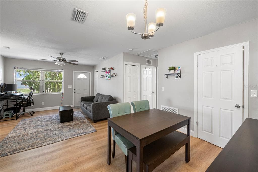 8725 AERO AVENUE, NORTH PORT, FL 34287 — zdjęcie 4