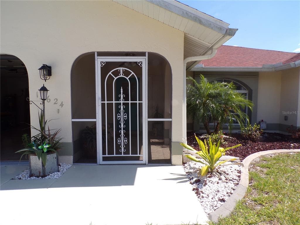 15624 HENNIPEN CIRCLE, PORT CHARLOTTE, FL 33981 — zdjęcie 2