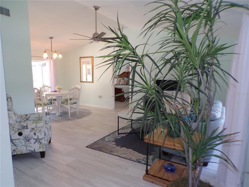 15624 HENNIPEN CIRCLE, PORT CHARLOTTE, FL 33981 — zdjęcie 3