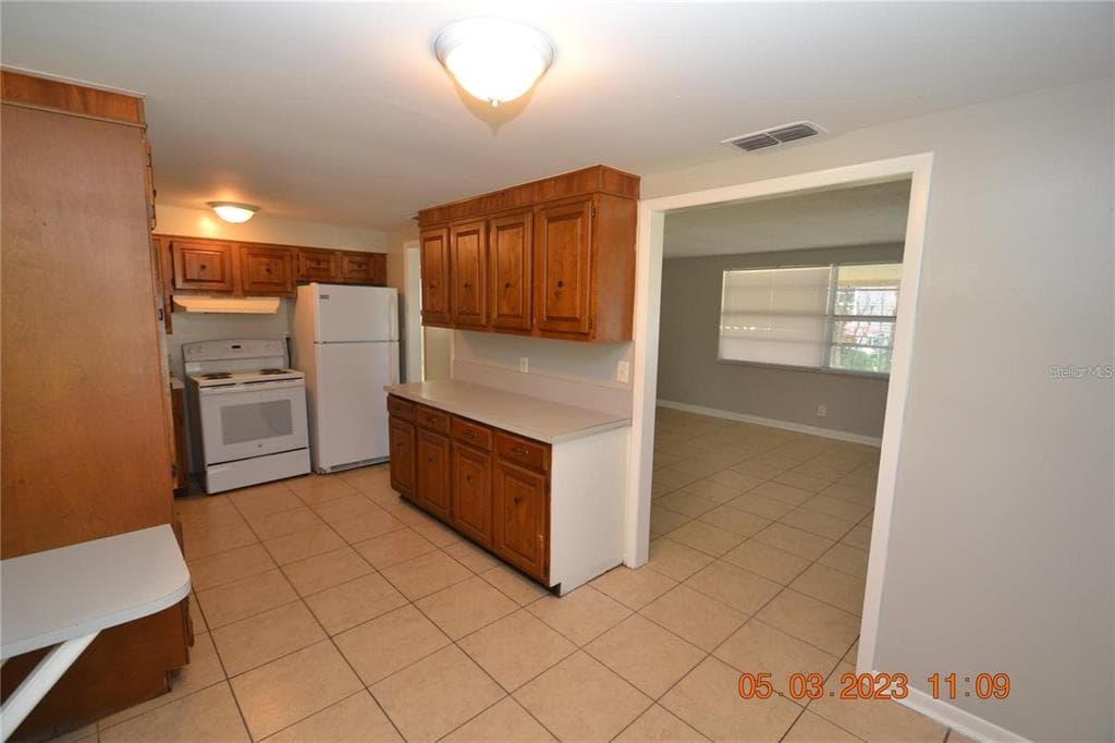 300 MIDWOOD DRIVE, PLANT CITY, FL 33566 — zdjęcie 2