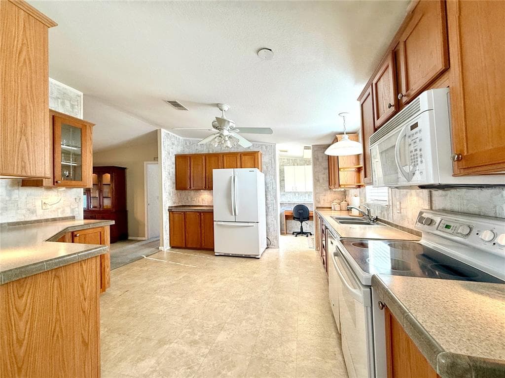 250 S PORT ROYAL LANE, APOLLO BEACH, FL 33572 — zdjęcie 5