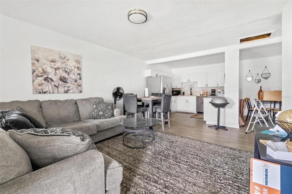 6426 S HIMES AVENUE, TAMPA, FL 33611 — zdjęcie 2