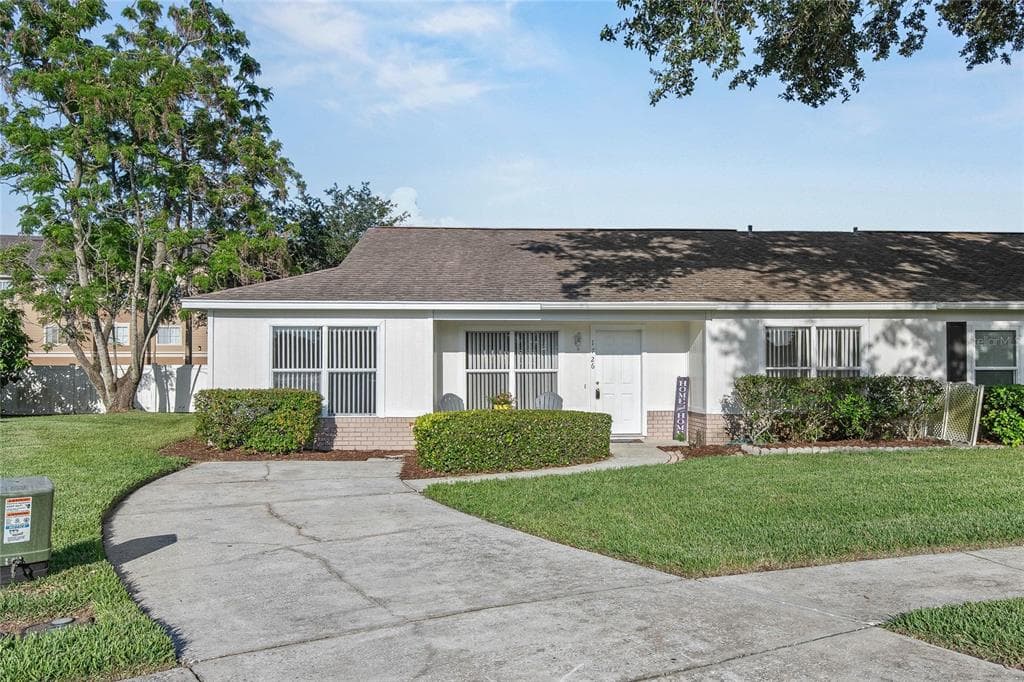 1726 TROPICAL COURT, TAVARES, FL 32778 — zdjęcie 2