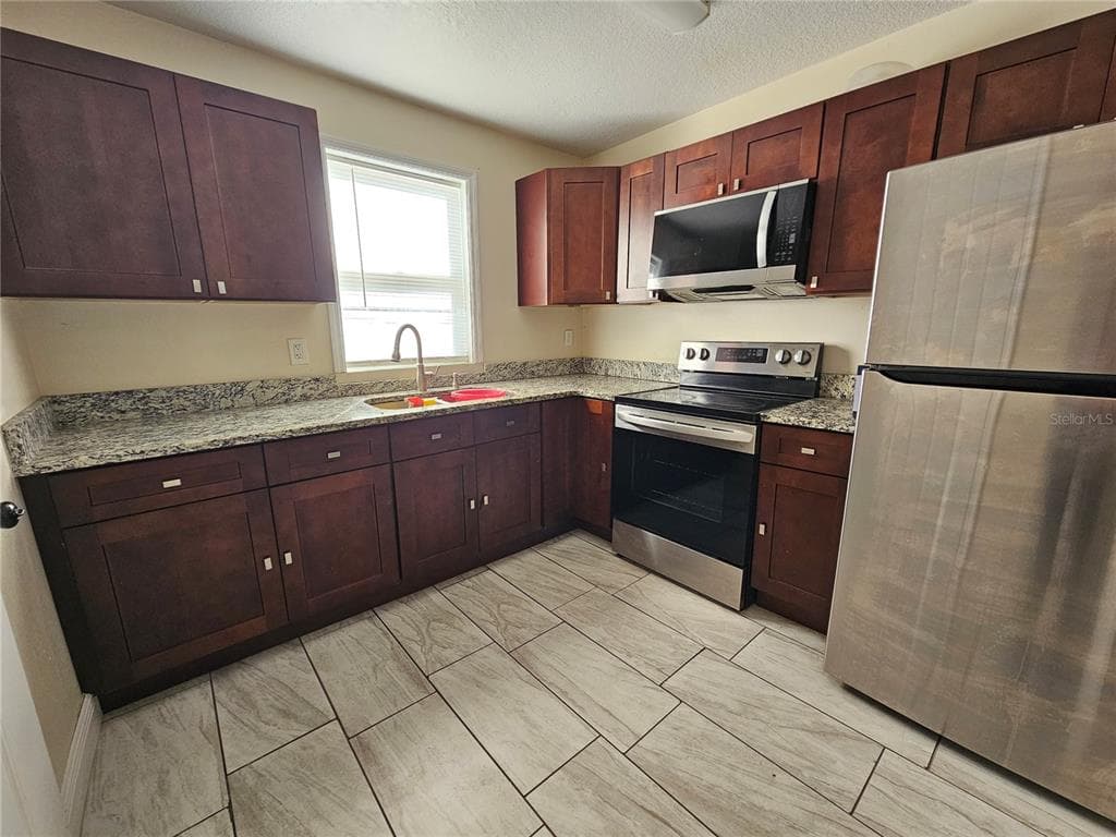 701 N 7TH ST, HAINES CITY, FL 33844 — zdjęcie 2