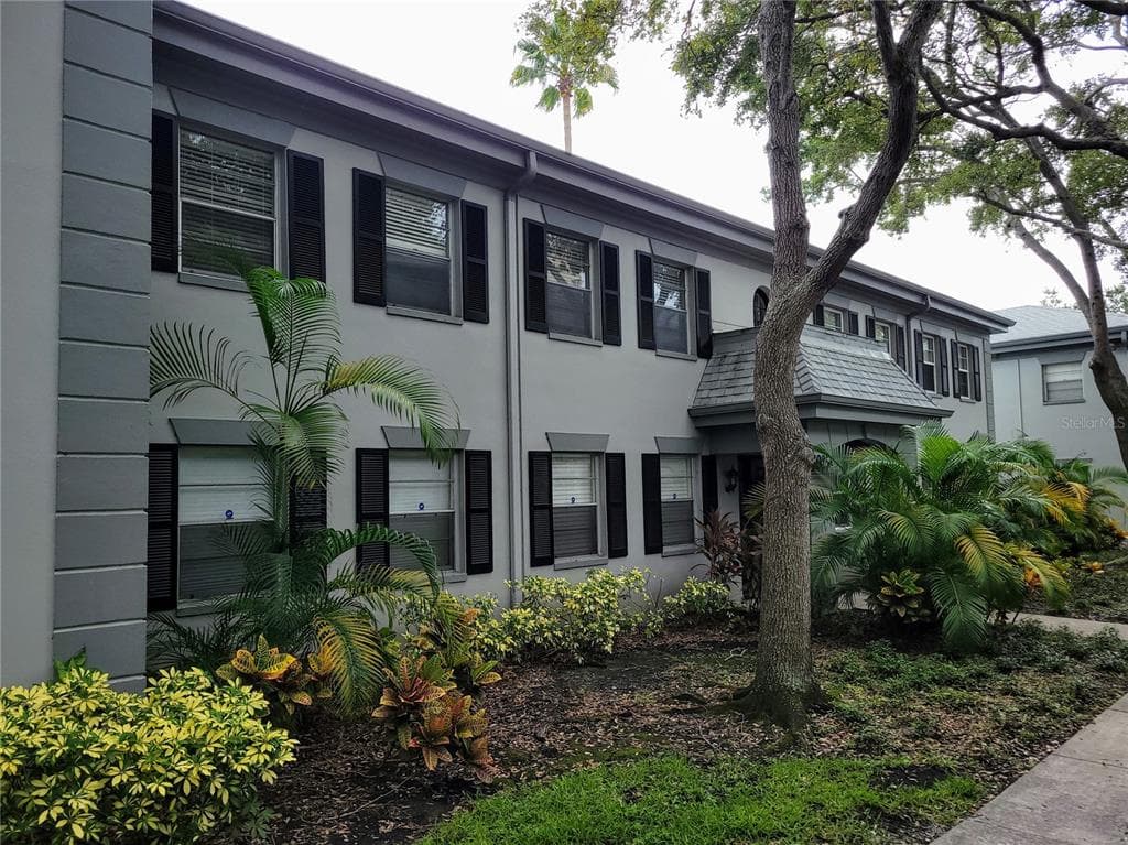 6925-A AVENUE DES PALAIS # 1A, SOUTH PASADENA, FL 33707