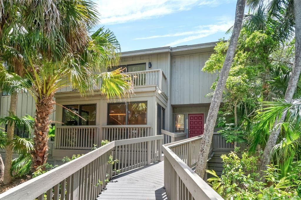 1347 LANDINGS DRIVE # 6, SARASOTA, FL 34231