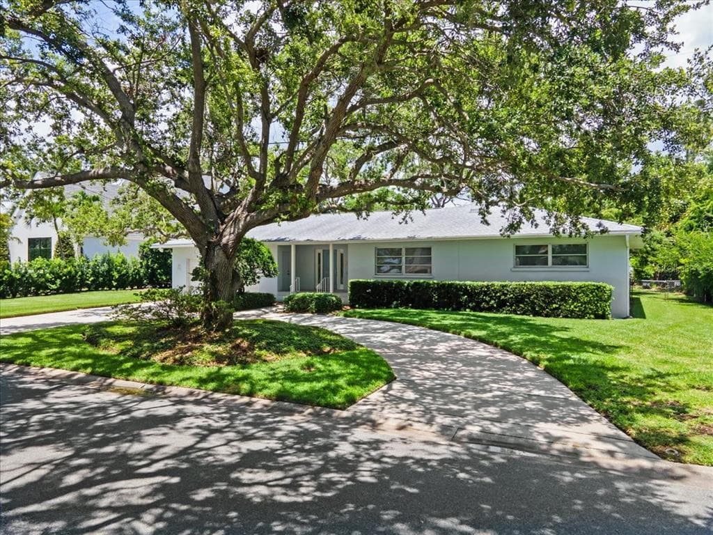 1541 FLOWER DRIVE, SARASOTA, FL 34239