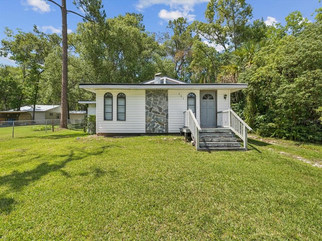 111 E EARLY STREET, BROOKSVILLE, FL 34601