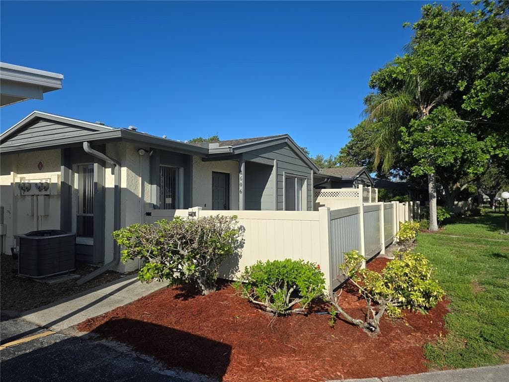 2606 29TH AVE W # 12, BRADENTON, FL 34205