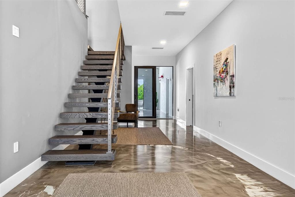 131 FOREST HILLS DRIVE, REDINGTON SHORES, FL 33708 — zdjęcie 2